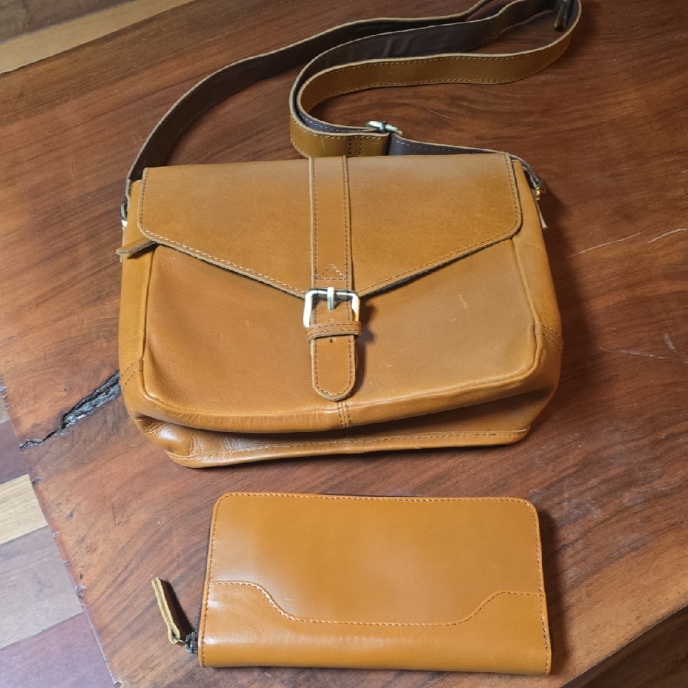 Tan Leather Crossbody Satchel Bag Purse Messenger and Wallet Set